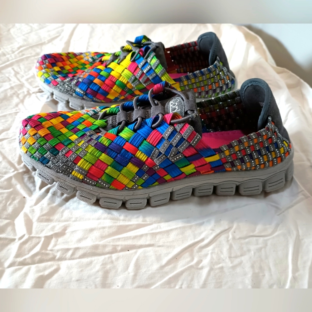 Corkys Footwear | Bright Weave Walking Shoe Women Size 7 in excellent condition